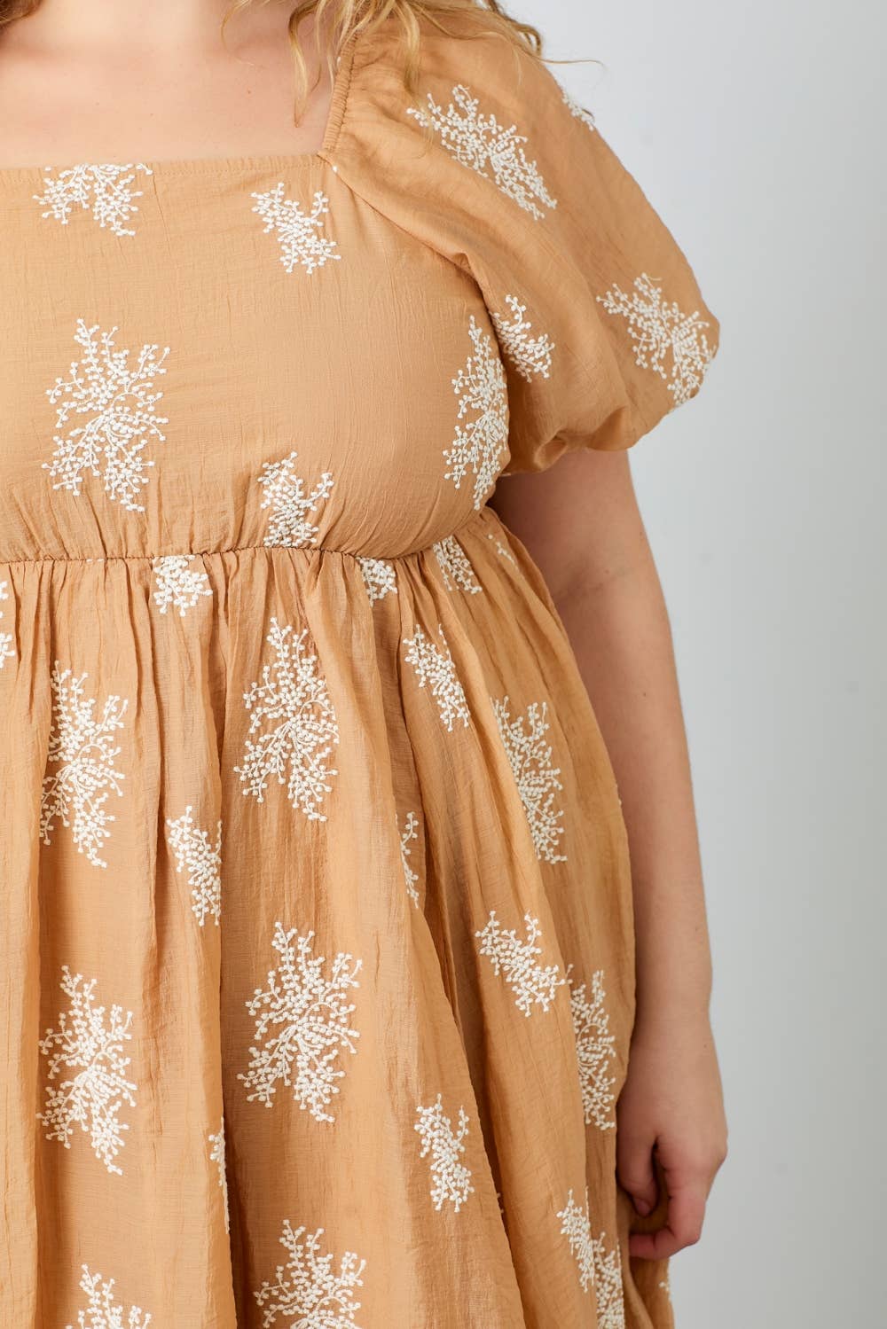 Isabella Embroidered Maxi Dress - Olive