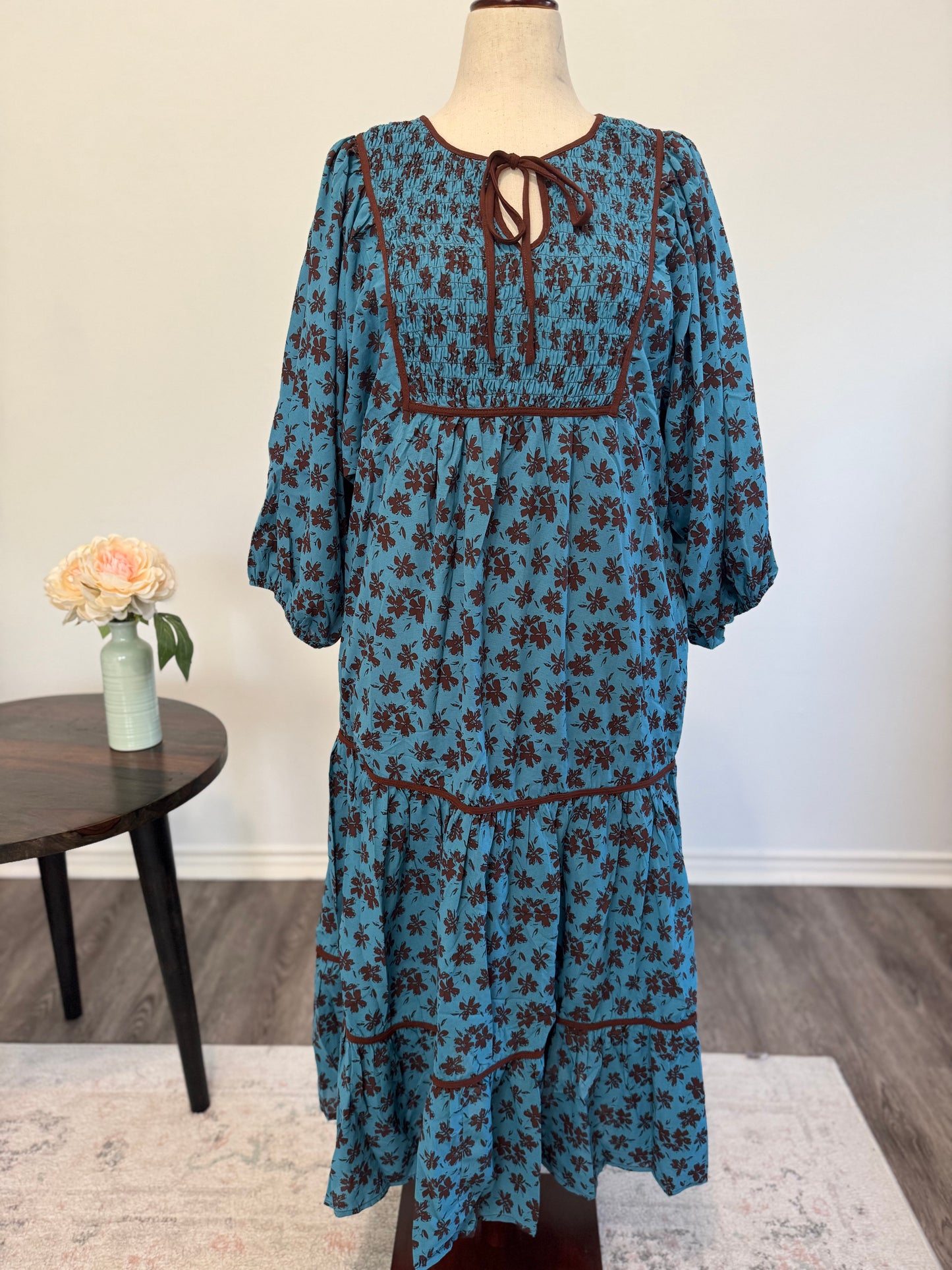 Vale Wonder Midi Dress