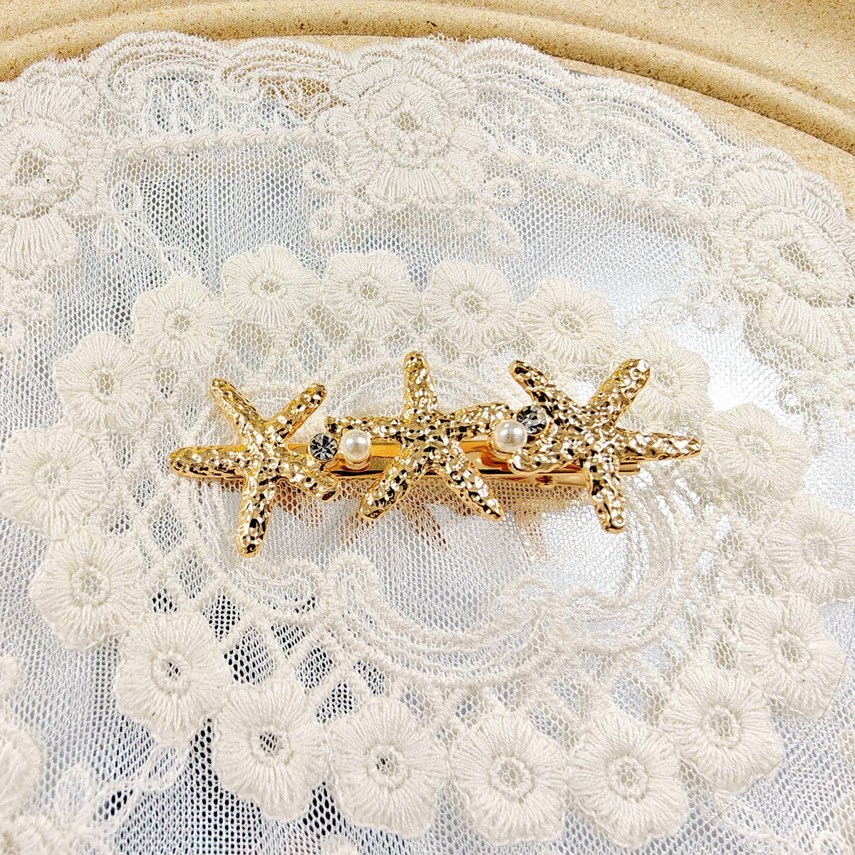 Pearl Tide Starfish Clip