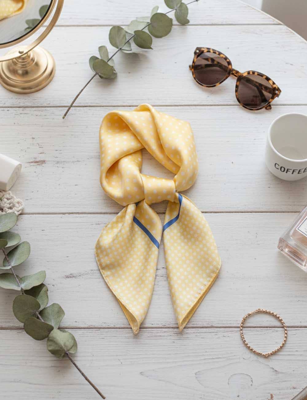 The Élise Scarf