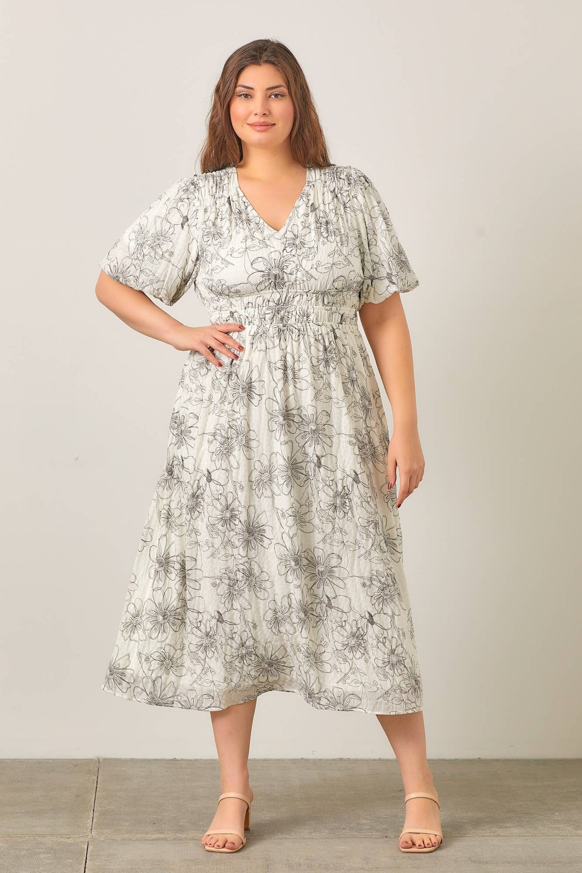 Liv Noir Crinkle Midi Dress