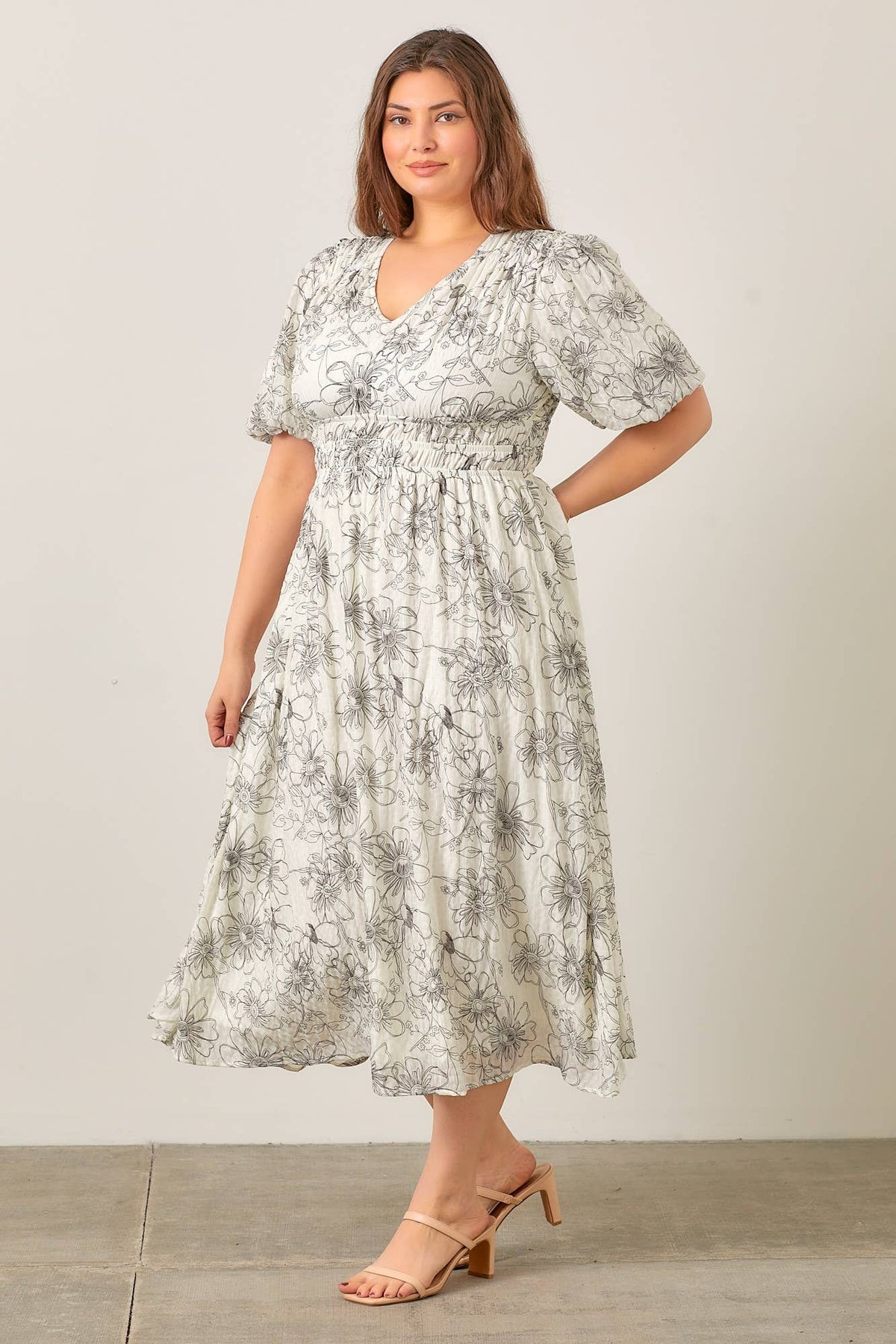 Liv Noir Crinkle Midi Dress